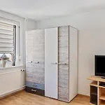 Holiday home Zum Huberts Schweinchen