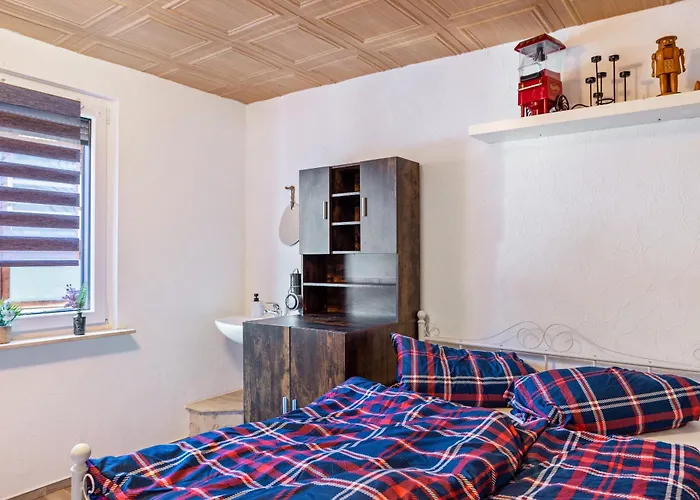 Zum Huberts Schweinchen Tatil Evi